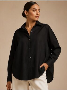 The Warmy Black Flutter Sleeve Smocked Blouse Size Large Minimalist Boutique Top